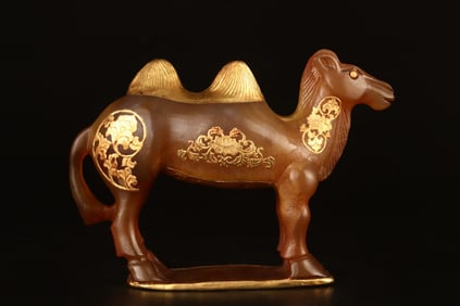 A Rare Agate Cover with Gold Camel