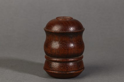 A Rare Aloeswood Archer's Ring