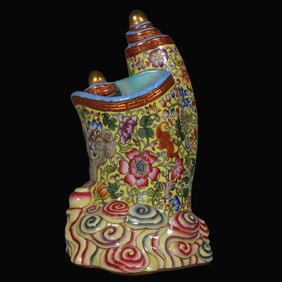 A Rare Yellow-GroundFamille-Rose Gilt Interlaced Lotus Flower Pattern Imitation Scroll Brush Pot