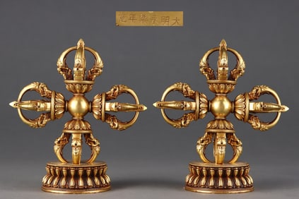A Rare Gilt Bronze Statue of Vajra Standing Statue