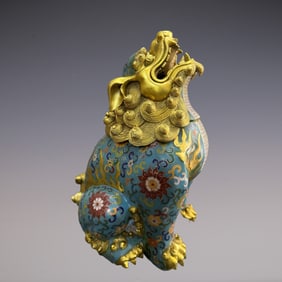 An Exquisite Cloisonne Auspicious Beast Ornament