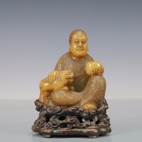 A Exquisite Shoushan Stone Statue of Arhat Ornament