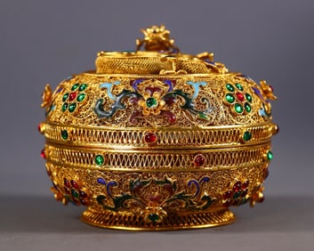 An Exquisite Gilt Bronze Inlaid Gems Flower Pattern Dragon Pattern Box