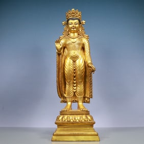 An Exquisite Gilt Bronze Buddha Statue