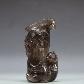 A Exquisite Crystal Dragon Pattern Goblet
