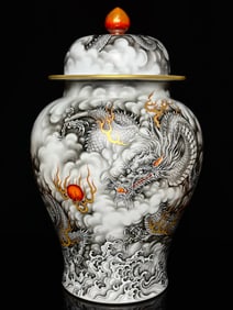 An Exquisite Ink Color Painted Gold Dragon Pattern Seawater Pattern Jar
