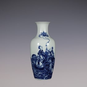 An Exquisite Blue and White Character and Story Pattern Vase