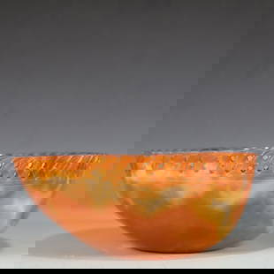 A Exquisite Agate Bowl: A Exquisite Agate Bowl Qing Dynasty, China Size:8.1inx3.1in Weight:950g&#29595;&#29785;&#30871; &#20013;&#22269;&#28165;&#20195; Size:20.5cmx8cm Weight:950g