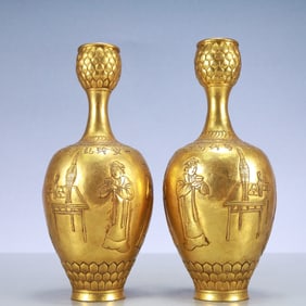 A Exquisite A pair of Gilt Bronze Character and Story Pattern Vase