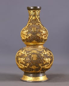 An Exquisite Gilt Bronze Dragon Pattern Gourd-Shaped Vase