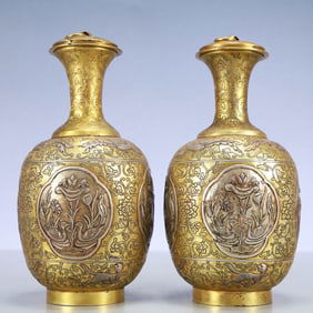 A Exquisite A pair of Gilt Bronze Lotus Pattern Flower and Bird Pattern Vase