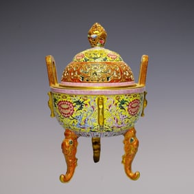 An Exquisite Enamel Lotus Pattern Dragon Pattern Double-Ears and Tripod Censer
