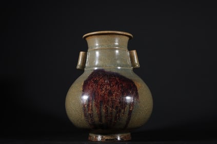 An Exquisite Jun yao Double-Ears Jar