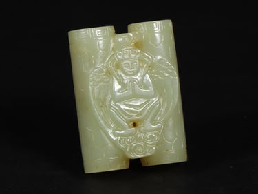 An Exquisite White Jade Figure Pattern Ornament