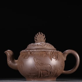 An Exquisite Purple Sands Deer Pattern Teapot