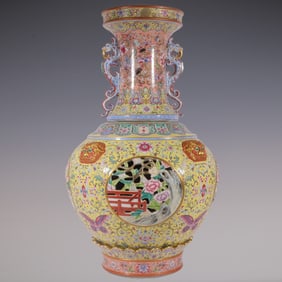 An Exquisite Famille-Rose Painted Gold Lotus Pattern Flower and Butterfly Pattern Double-Ears Vase