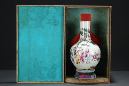 An Exquisite Famille-Rose Painted Gold Character and Story Pattern with poem Vase