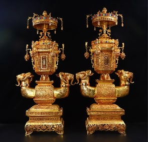 A Pair of Exquisite Gilt Bronze Inlaid Gems Bats and Peach Pattern Lotus Pattern Dragon Pattern