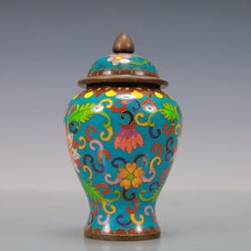 A Exquisite Cloisonne Lotus Pattern Jar