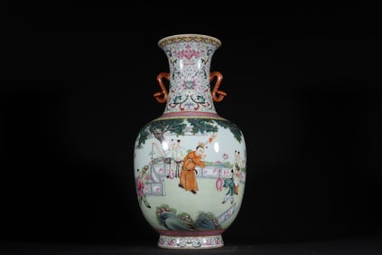 An Exquisite Famille-Rose Lotus Pattern Character and Story Pattern Double-Ears Vase