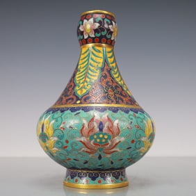 An Exquisite Cloisonne Gilt Bronze Lotus Pattern Flower Pattern Vase