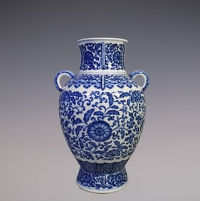 An Exquisite Blue and White Lotus Pattern Double-Ears Vase