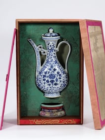 An Exquisite Blue and White Lotus Pattern Ewer