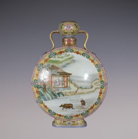 An Exquisite Famille-Rose Yellow Glazed Lotus Pattern Character and Story Pattern Bats and Peach
