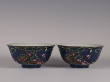 A Pair of Exquisite Famille-Rose Flower and Bird Pattern with poem Bowl