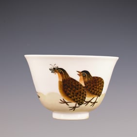 An Exquisite Famille-Rose Flower and Bird Pattern Cup