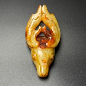 An Exquisite White Jade Deer-head Pendant