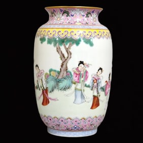 An Exquisite Famille-Rose Painted Gold Character and Story Pattern Vase