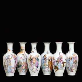 A Set of Fine Enamel Painted Gold Figure Pattern Vases,With Poem