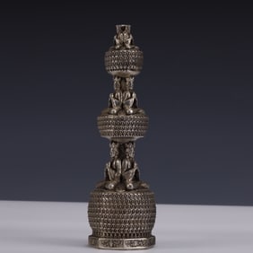 An Exquisite Silver-plated Figure Pattern Ornament