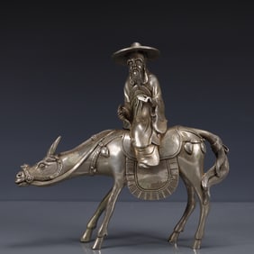 An Exquisite Silver-plated Figure Ornament