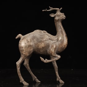 An Exquisite Silver-plated Copper Deer Ornament