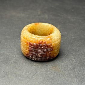 An Exquisite White Jade Ruyi Pattern Fingerstall
