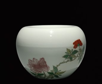 An Exquisite Famille-Rose Underglaze-Red Peony Pattern Washer