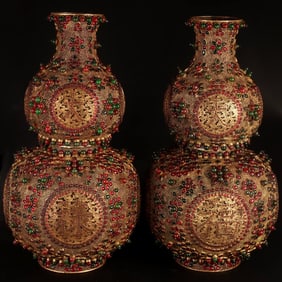 A Pair of Exquisite Filigree Gilt Gourd-Shaped Vases,Inlaid Gems