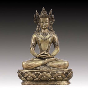 A Solemn Bronze Statue of Sakyamuni