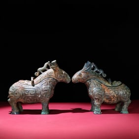 An Exquisite Bronze Deer Cup