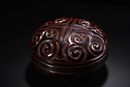 An Exquisite Black Lacquer Ruyi Pattern With Cover Box,With Poem