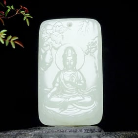 An Exquisite White Jade Statue of Avalokitesvara Pendant