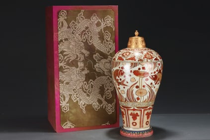 A Rare Iron red gold-traced lotus fish and algae pattern vase