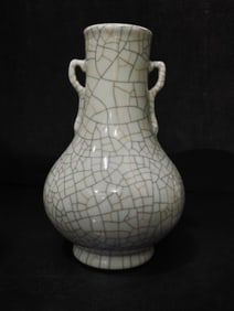 A Rare Ge yao Double-Ears Vase