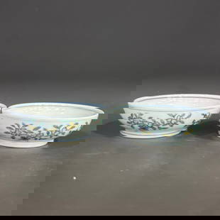 A pair of Rare Doucai Grape Pattern Small Dish: A pair of Rare Doucai Grape Pattern Small Dish,Ming Dynasty, China,Chenghua Six-character Mark,Size:1inx3.2in &#19968;&#23545;&#26007;&#24425;&#33889;&#33796;&#32441;&#23567;&#30879;,&#20013;&#22269;&