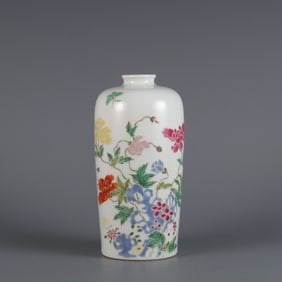 A Rare  Famille Rose Flower Pattern Vase