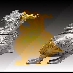 A Rare Gilt Bronze Auspicious Beast Censer: A Rare Gilt Bronze Auspicious Beast Censer ,Ming Dynasty, China,Size:6.3inx4.7inx7.5in Weight:2950g &#38108;&#37775;&#37329;&#29790;&#20861;&#39321;&#28809;,&#20013;&#22269;&#26126;&#20195;