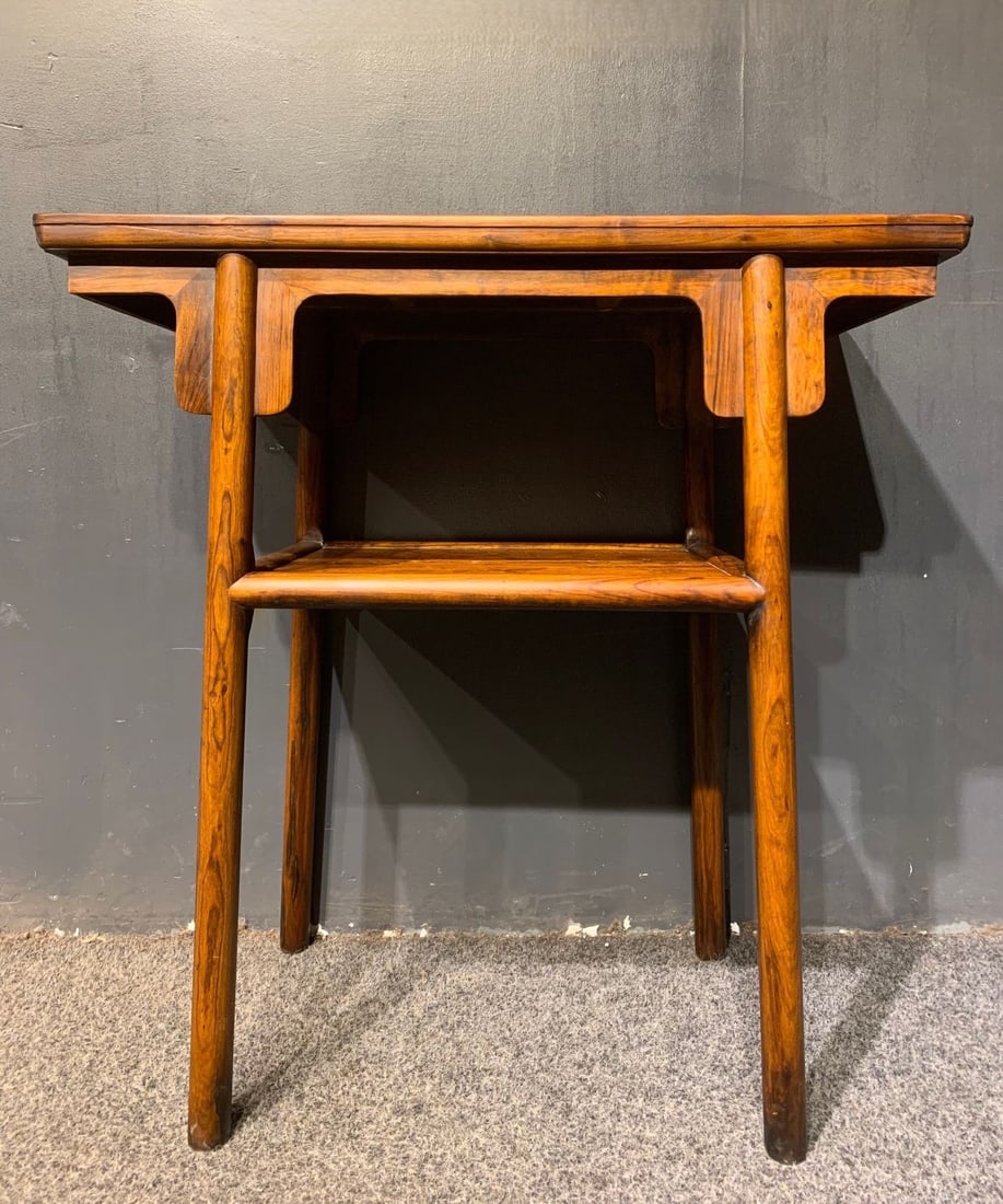 A Huge Huanghuali wood Table: A Huge Huanghuali wood Table,Qing Dynasty, China,Size:30.7inx15inx31.5in 黄花梨木桌子,中国清代