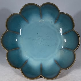An Exquisite Jun yao Purple Glazed Lotus-Shaped Washer